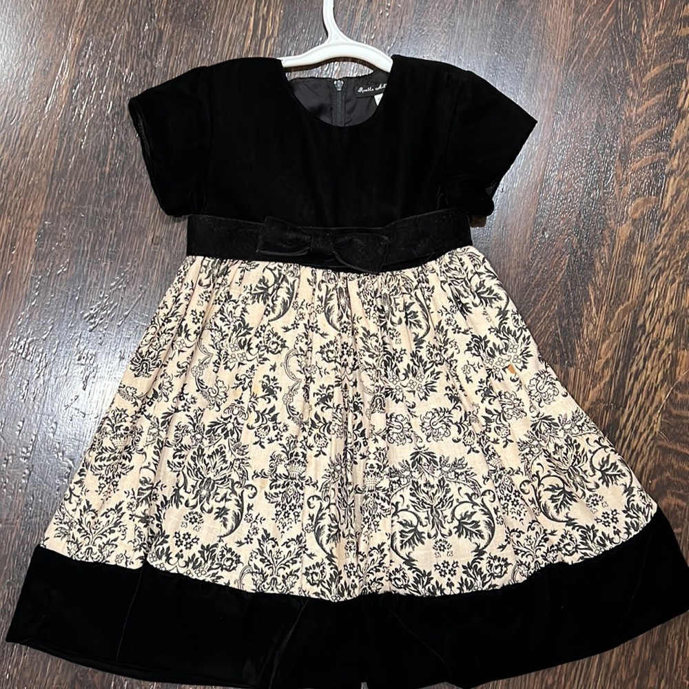 Kids formal dress in black velvet and beige linen